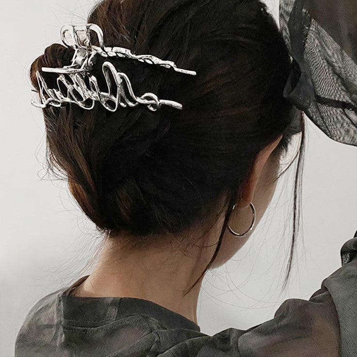 Eccentric Fluid Alloy Hair Clip