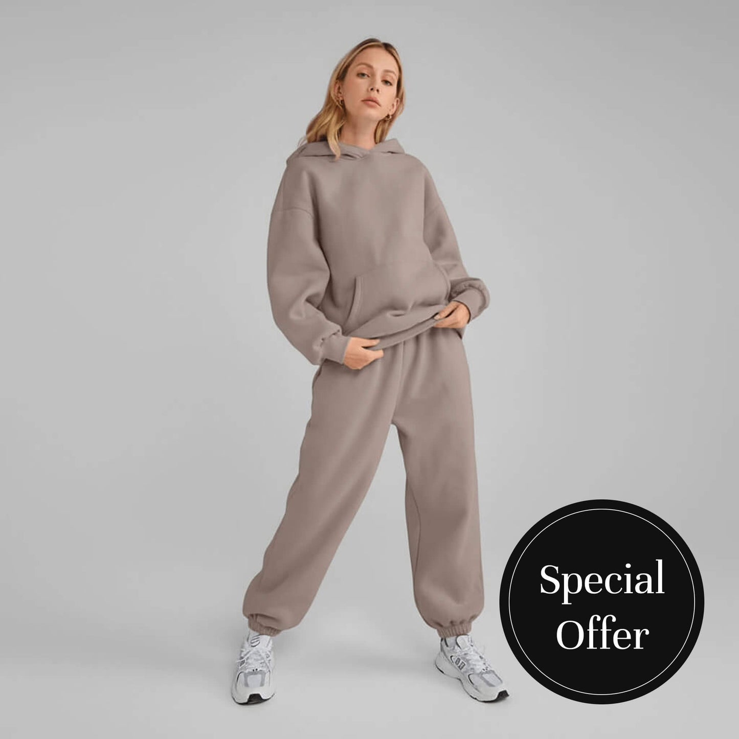 Women’s cosy hoodie and joggers set