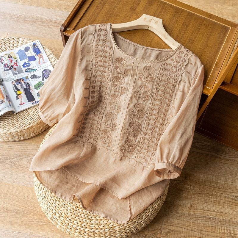 Aurora | Embroidered Vintage Blouse
